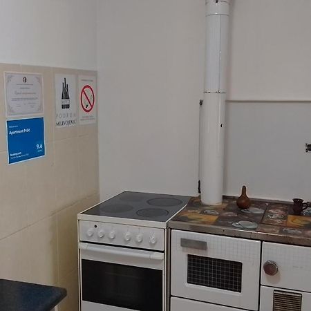 Przic House Apartment Неготин Екстериор снимка