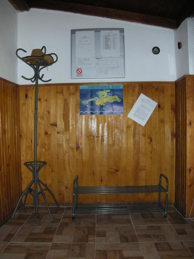 Przic House Apartment Неготин Екстериор снимка